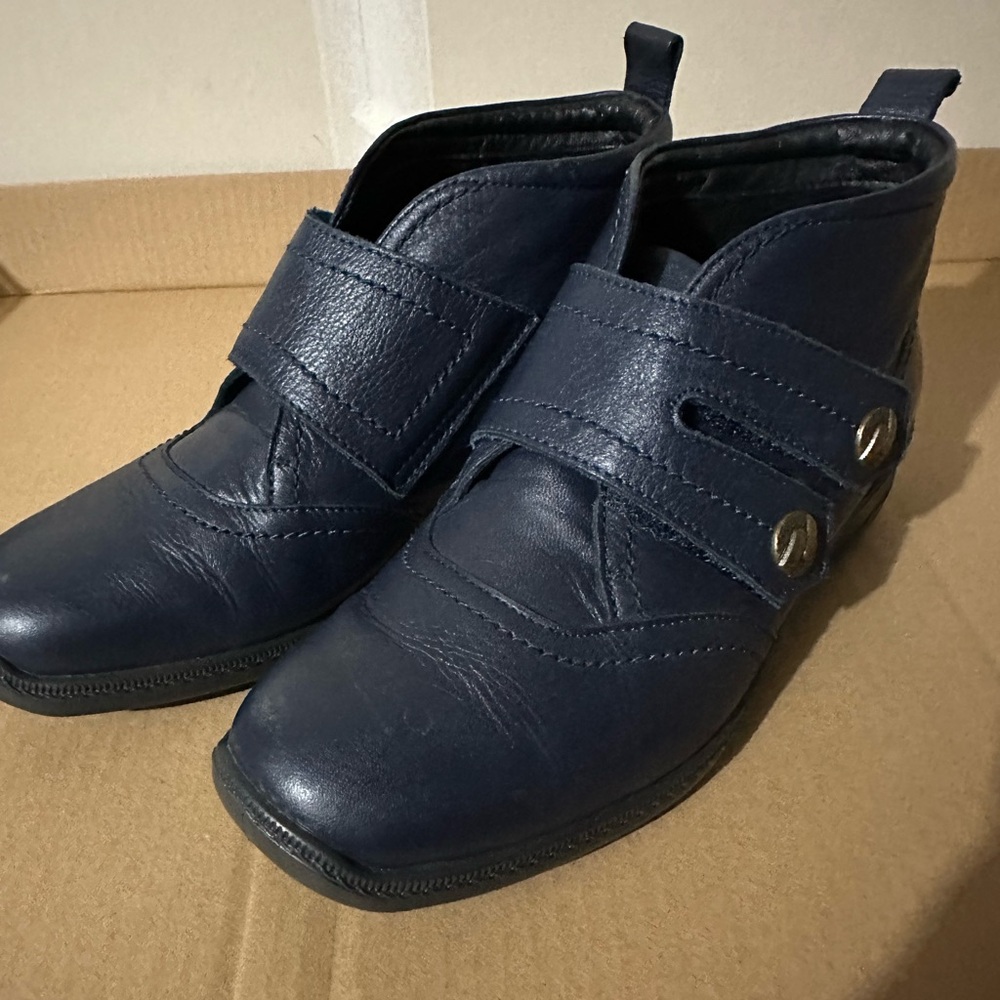 Ankle boots sz 9 - Hotter brand